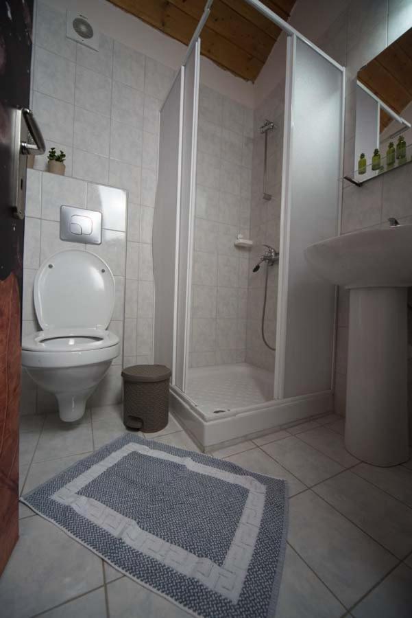 Guesthouse Nefeli Agios Athanasios  Exterior photo